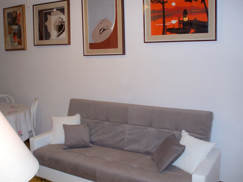 Family Apartment, 1 Bedroom, Partial Sea View photo 2