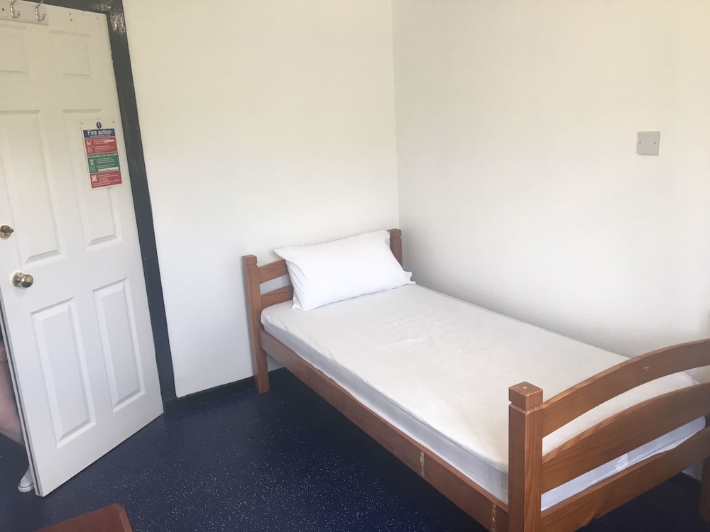 Basic Single Room, Shared Bathroom, Mountain View photo 1
