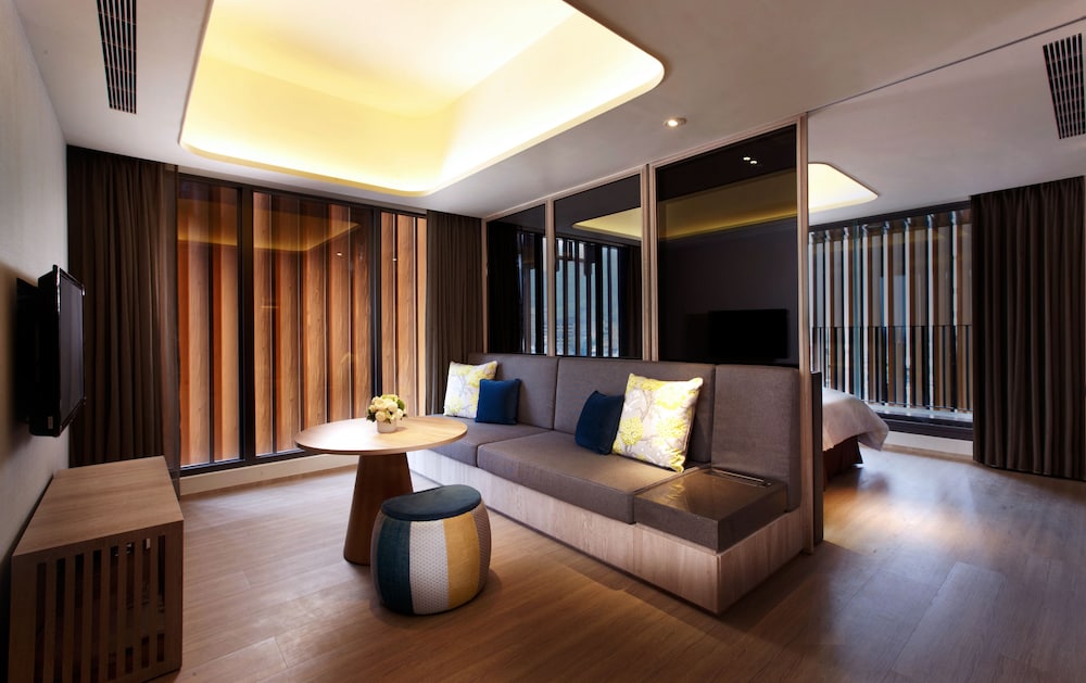 Deluxe Suite photo 2