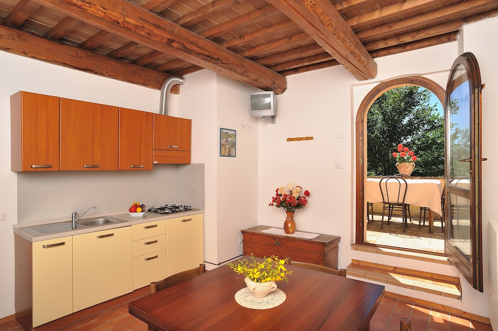 Standard Apartment, 2 Bedrooms (6 people) photo 3