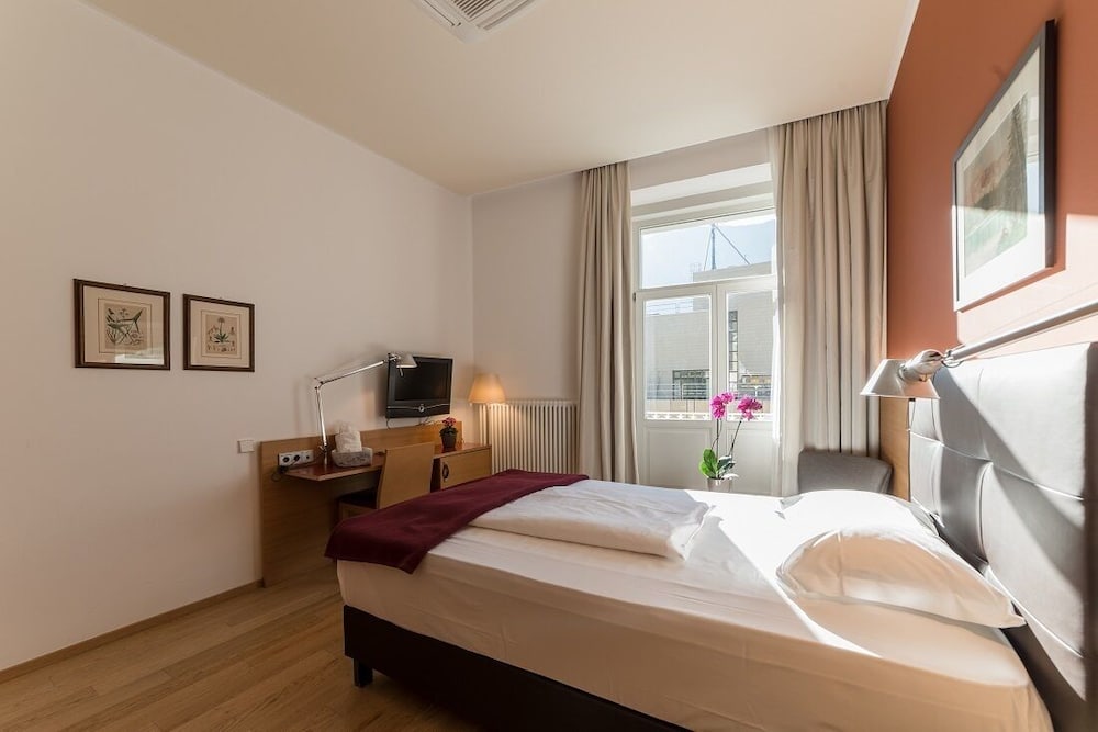 Superior Single Room