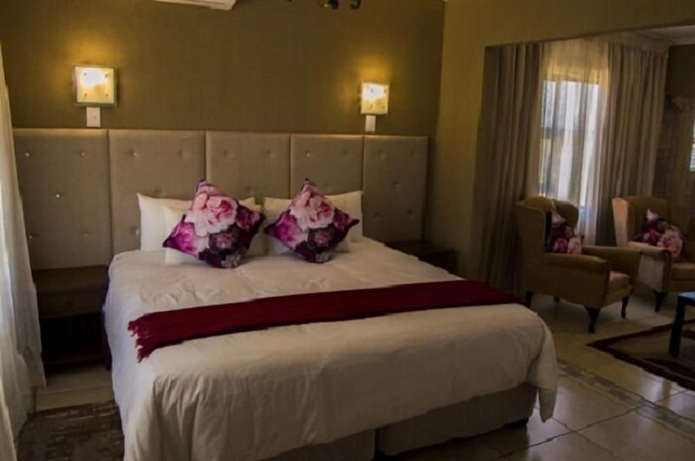 Honeymoon Room photo 1