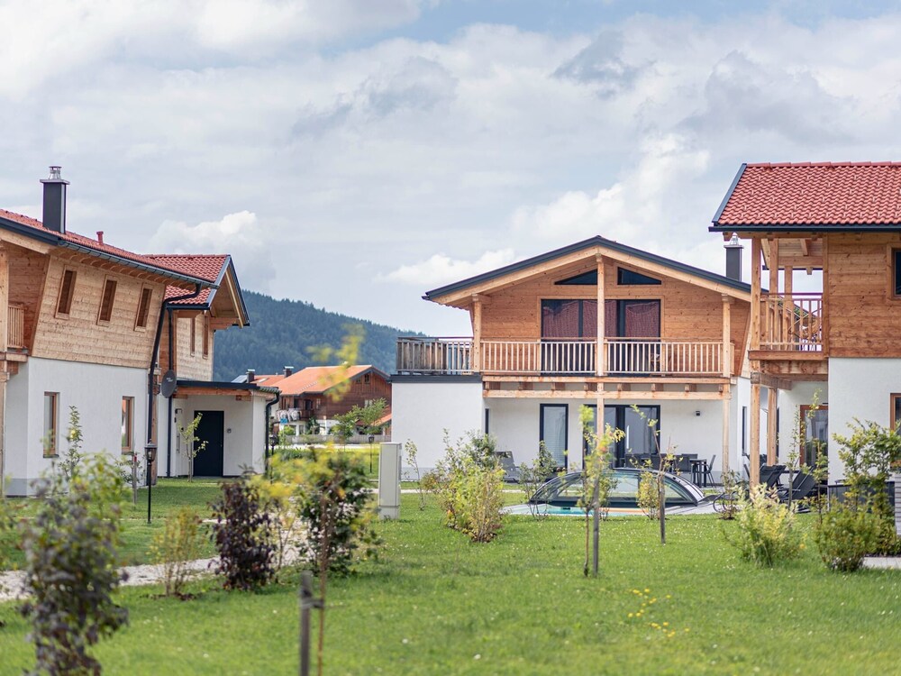 Classic Chalet, 3 Bedrooms photo 2