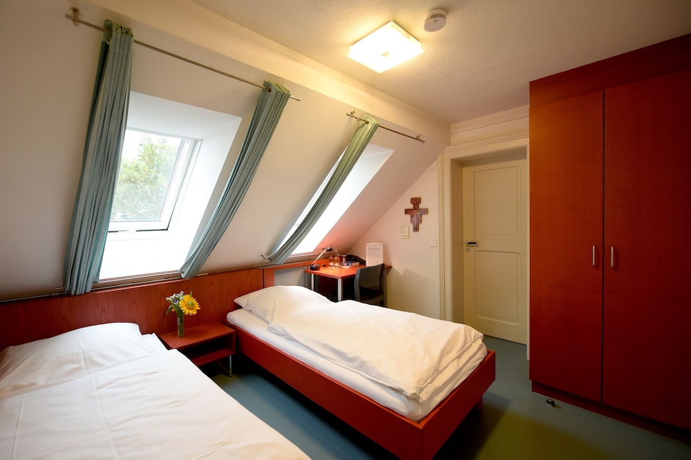 Twin Room photo 1