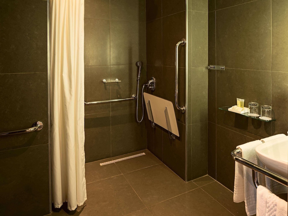 Room, Multiple Beds (Accessible) photo 3