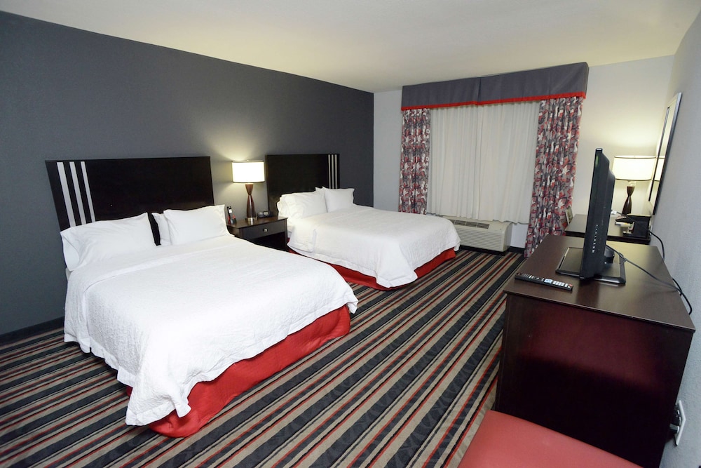 Room, 2 Queen Beds, Accessible, Non Smoking photo 2
