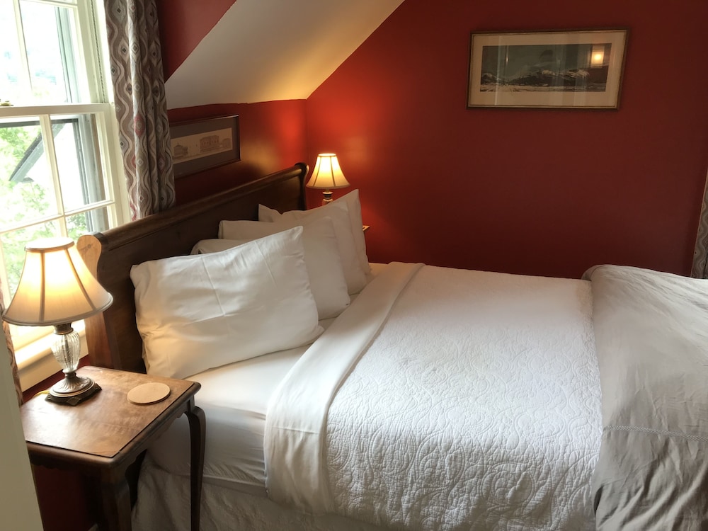 Superior Double Room, Ensuite (Addison) photo 3