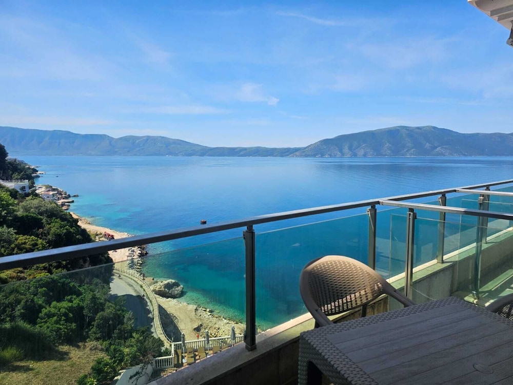 Luxury Apartment, Balcony, Sea View