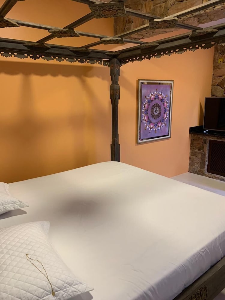 Room (Suite Fogo Hidro Piscina Deck)