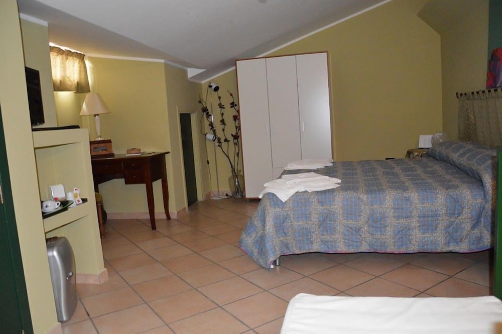 Double Or Twin Room photo 1