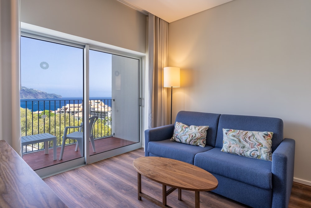 Executive Suite Single Occupancy