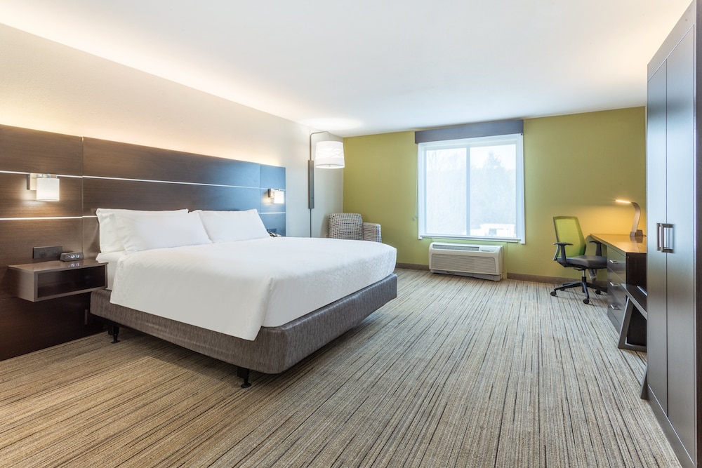 Standard Room, 1 King Bed - Photo 1