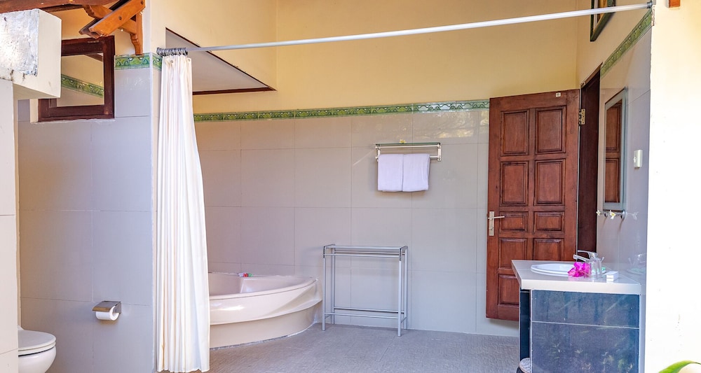 Suite, Garden View - Photo 2