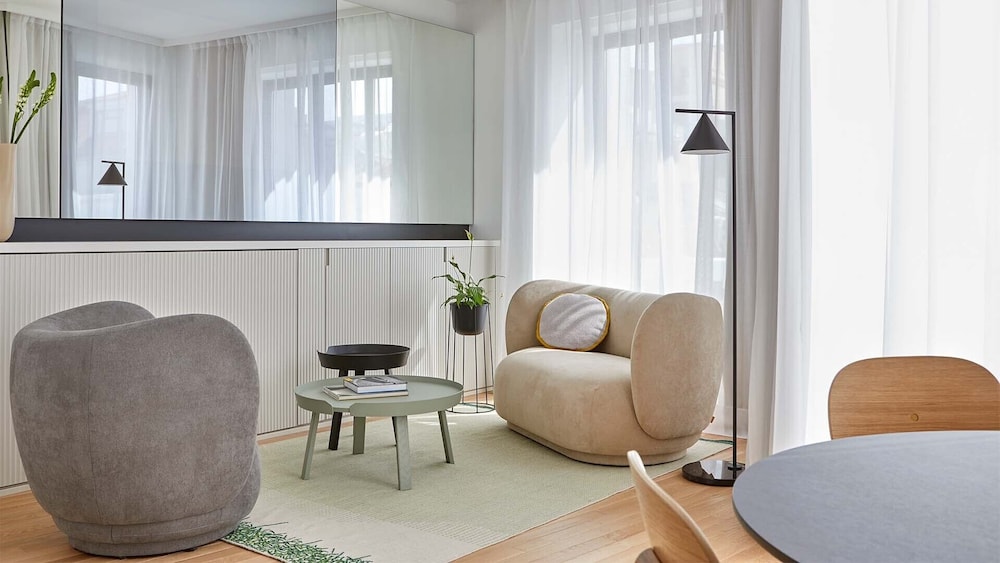Exclusive Room - Photo 2