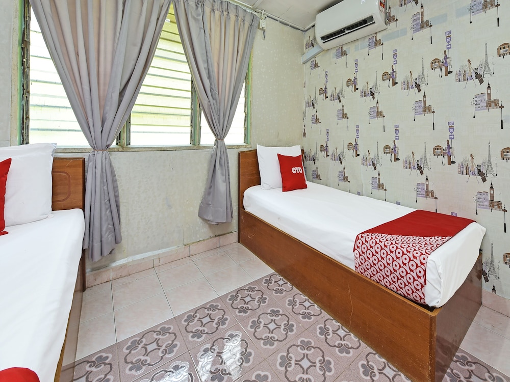 Deluxe Twin Room photo 3