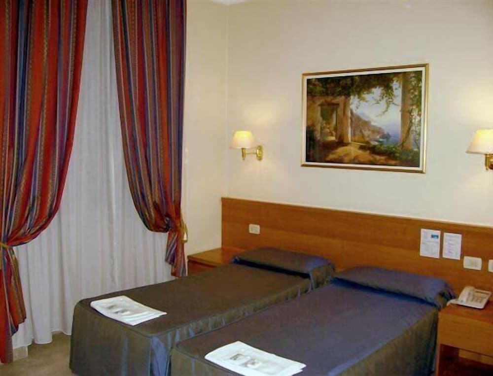 Standard Room photo 1