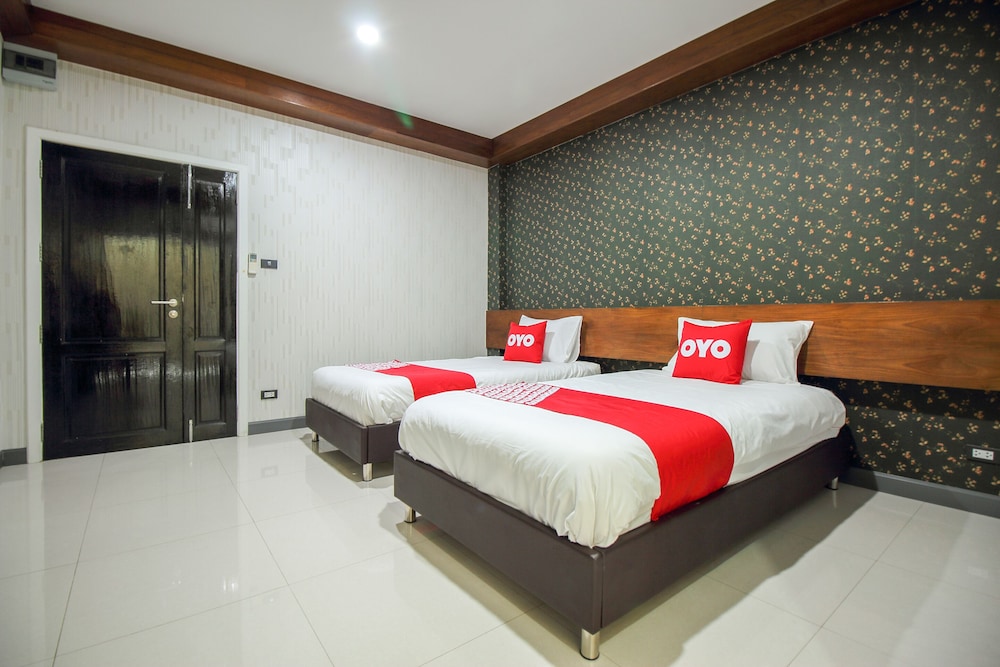 Deluxe Twin Room photo 2