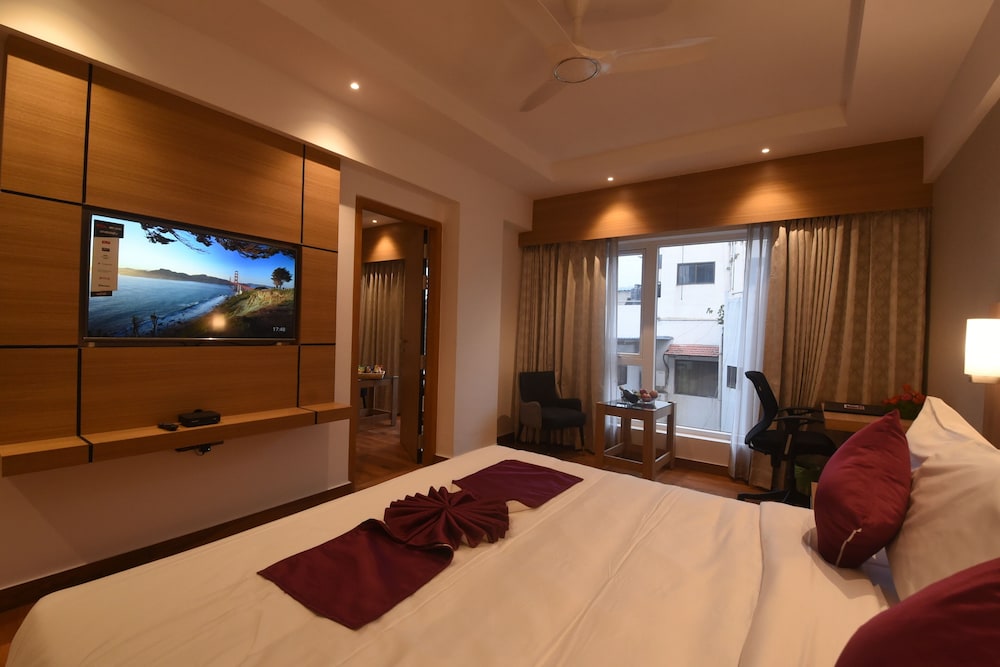 Deluxe Room - Photo 4