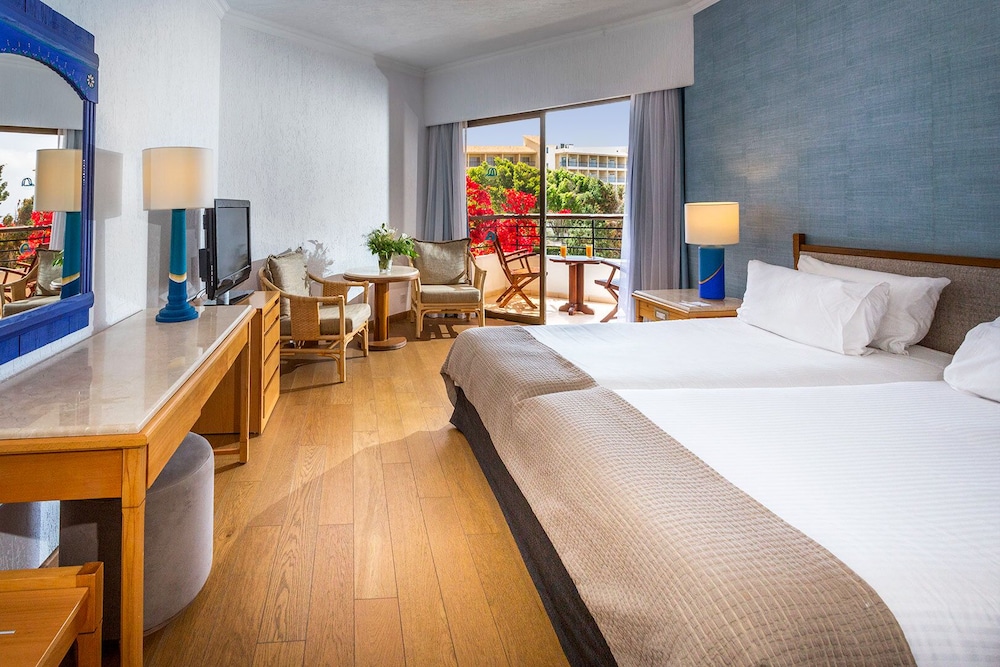 Standard Room, Partial Sea View - Photo 1