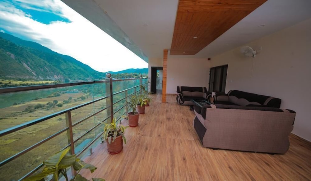 Executive Room with Balcony & Riverview photo 2