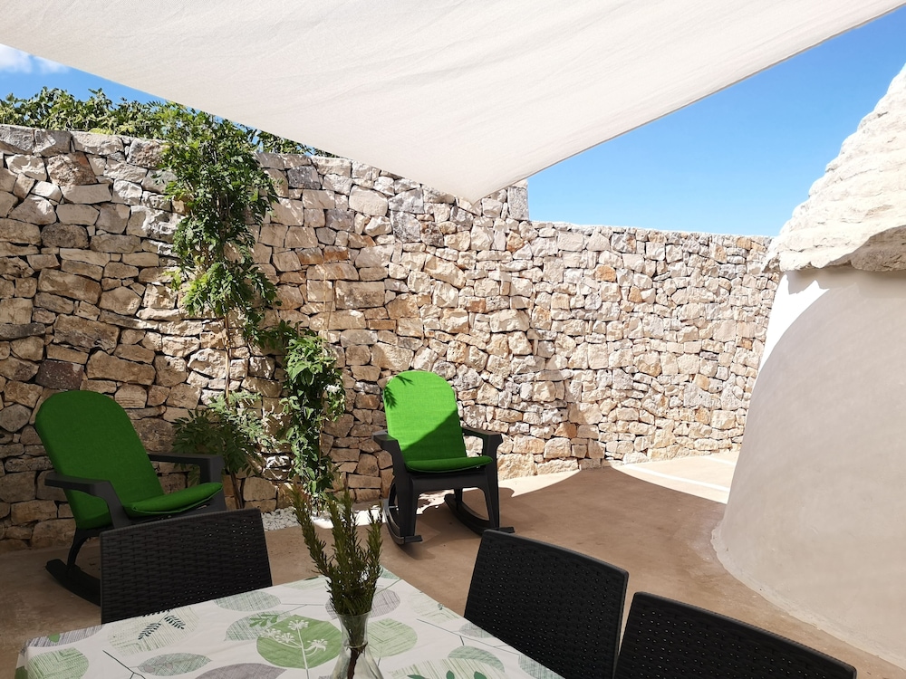 Traditional Apartment, 2 Bedrooms (Green B) photo 2