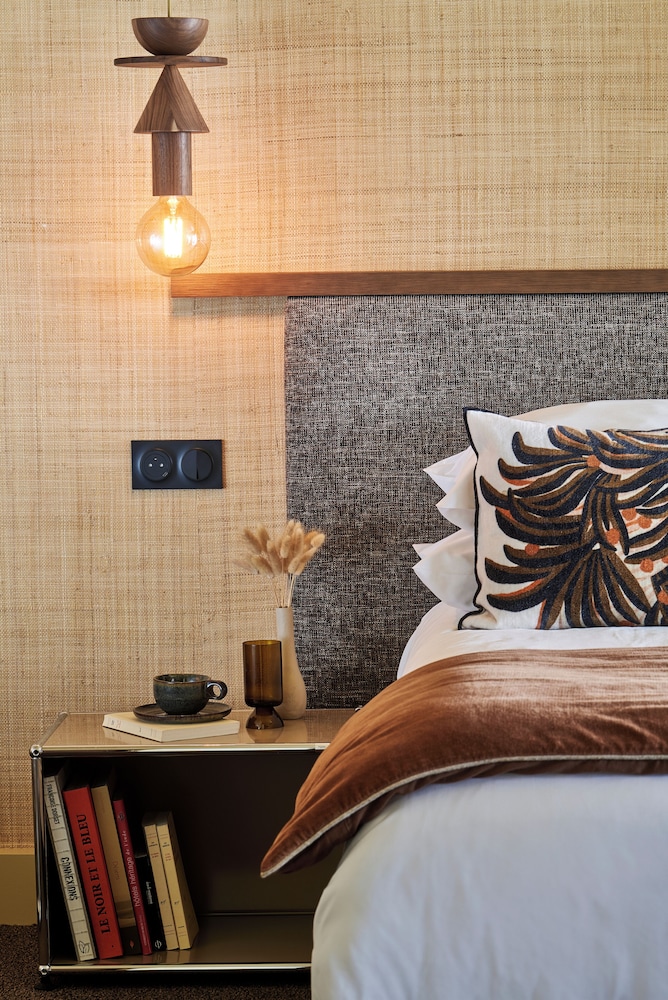 Suite, 1 King Bed with Sofa bed, Sea View photo 3