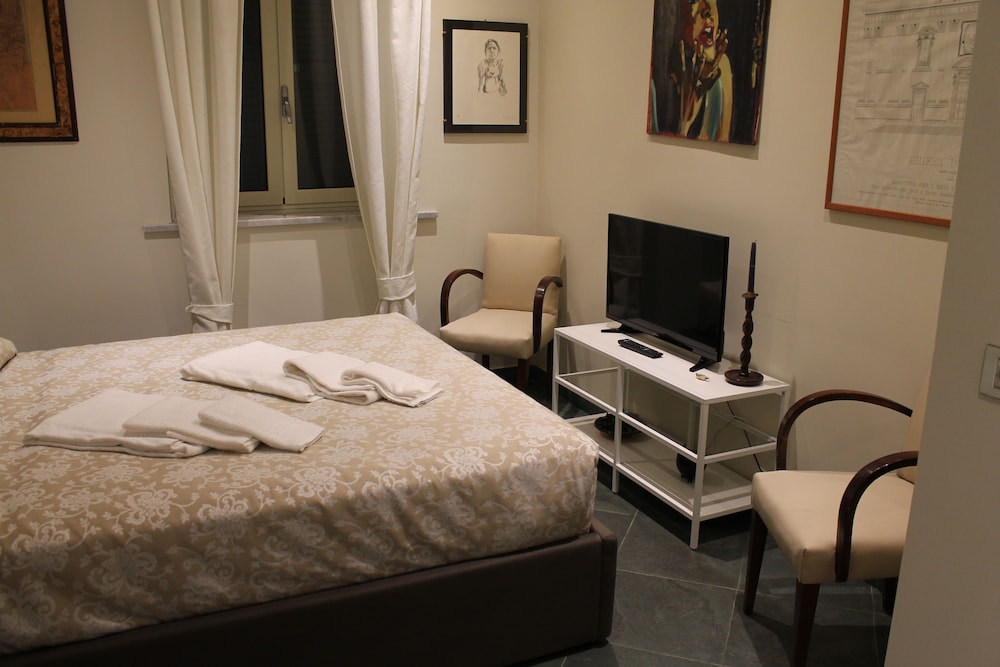 Standard Double Room photo 2