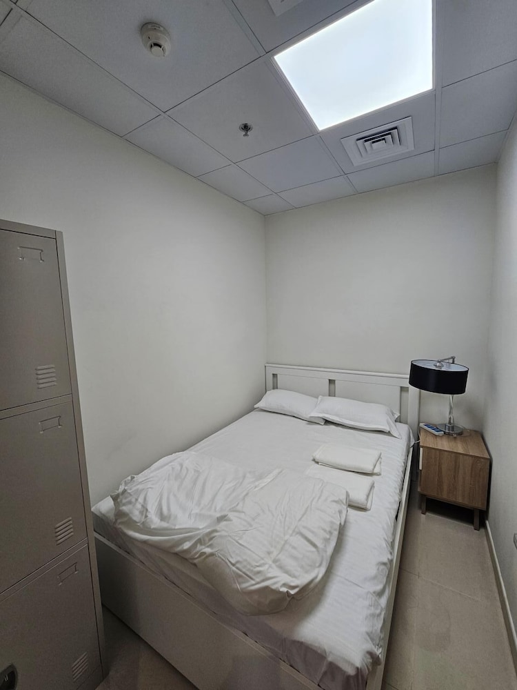 Economy Twin Room photo 2