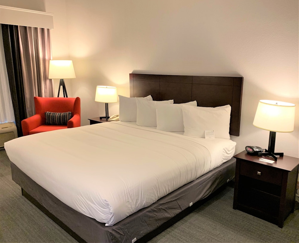 Suite, Multiple Beds, Non Smoking - Photo 3