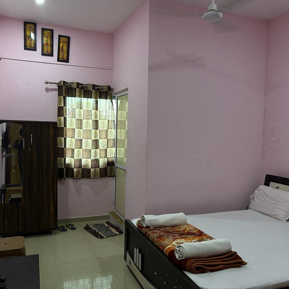 Standard Room photo 2