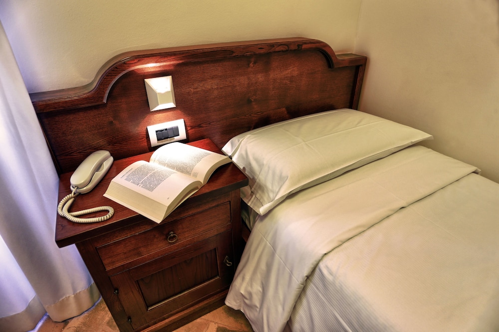 Basic Double Room photo 1