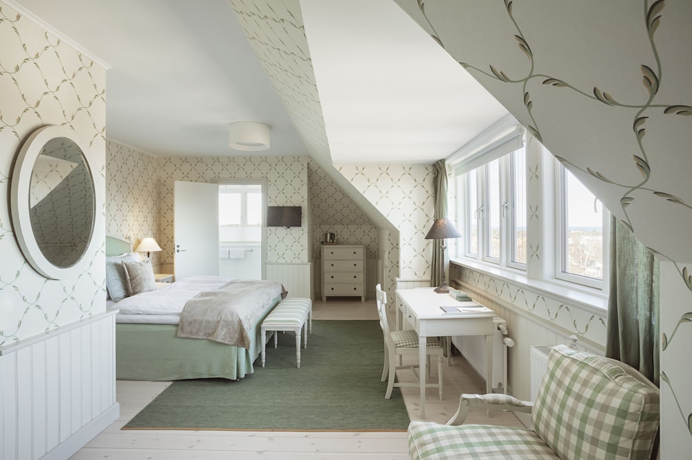 Panoramic Suite, 1 Queen Bed, Ocean View