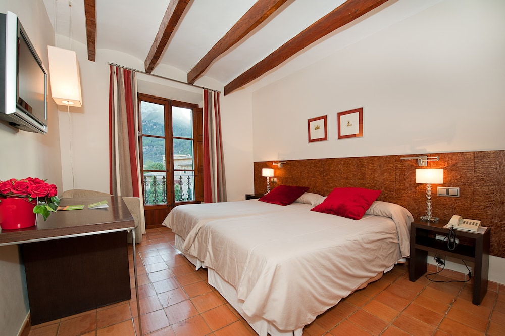 Double Room, 1 Queen Bed