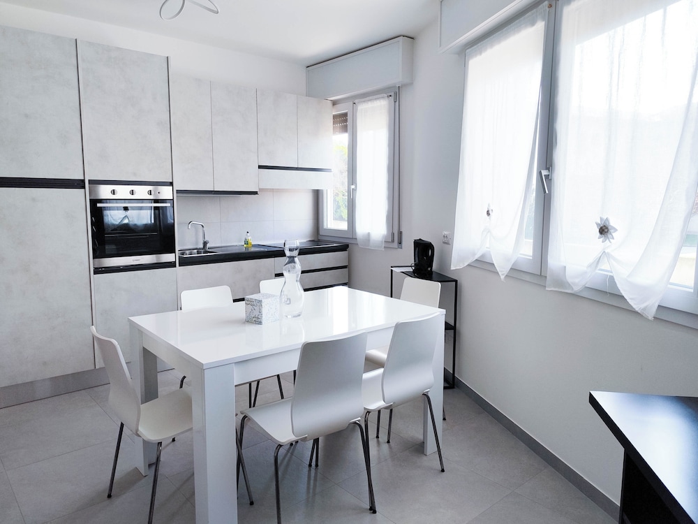 Apartment, 2 Bedrooms, City View photo 1