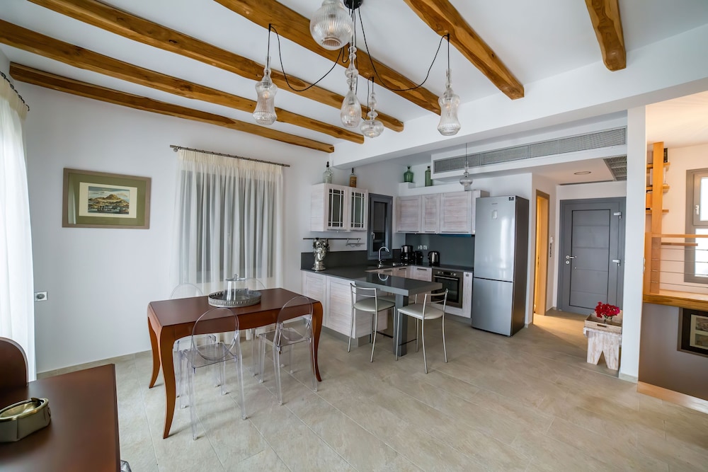 Exclusive Villa, 2 Bedrooms, Sea View