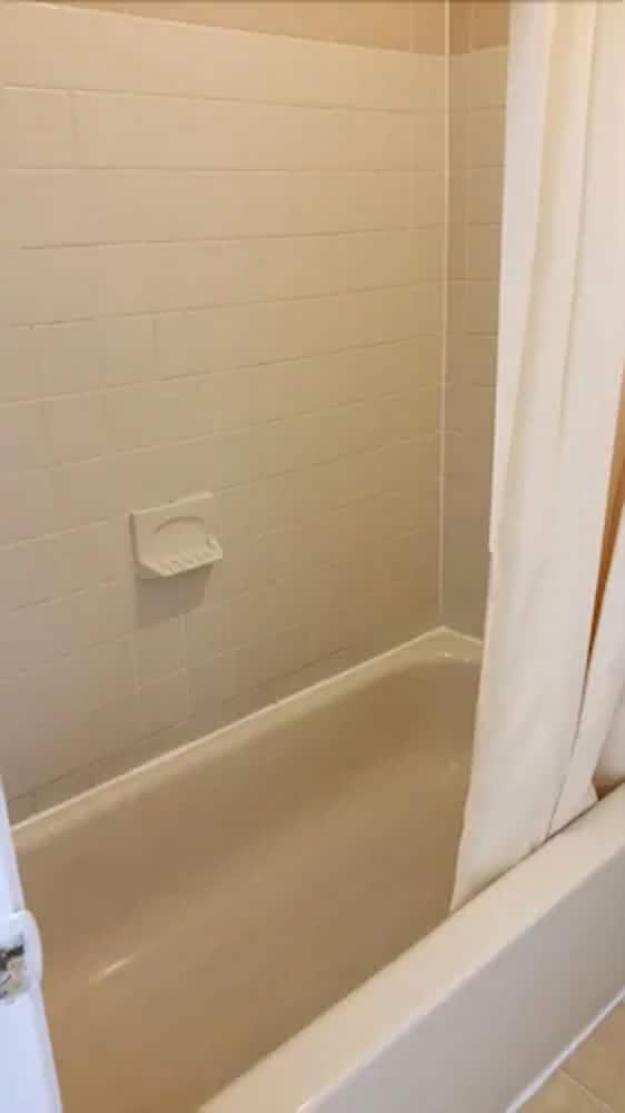 Standard Room, 2 Double Beds, Smoking photo 2
