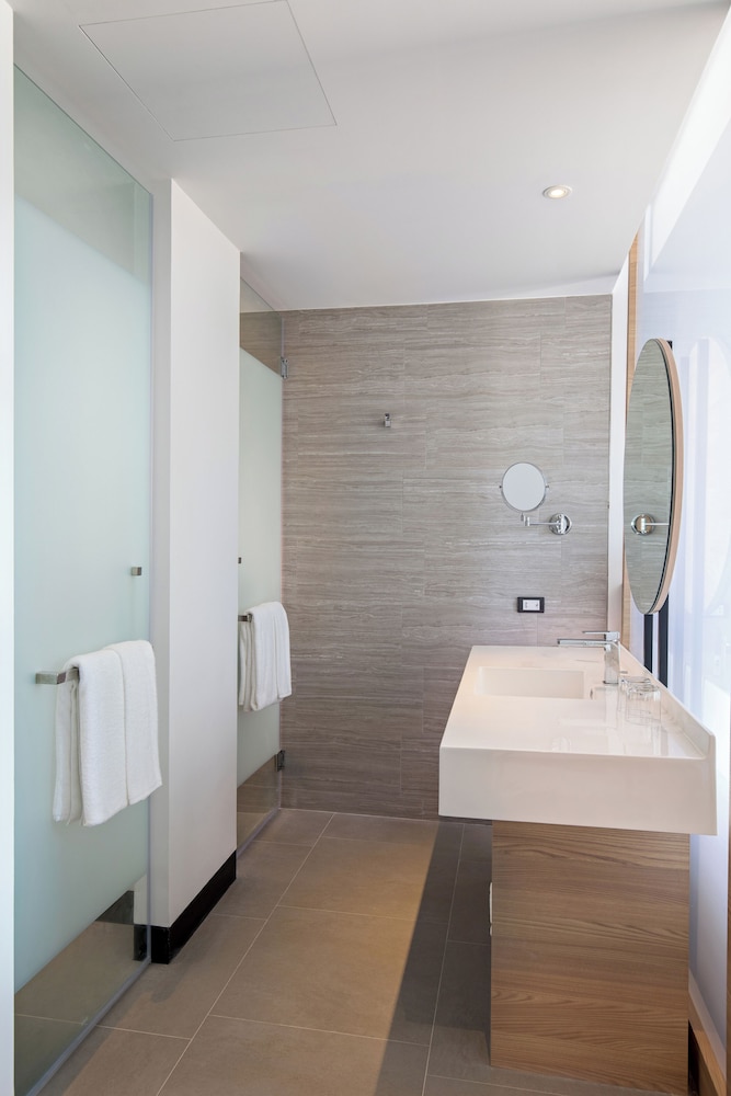 Standard Twin Room, 2 Twin Beds - Photo 6