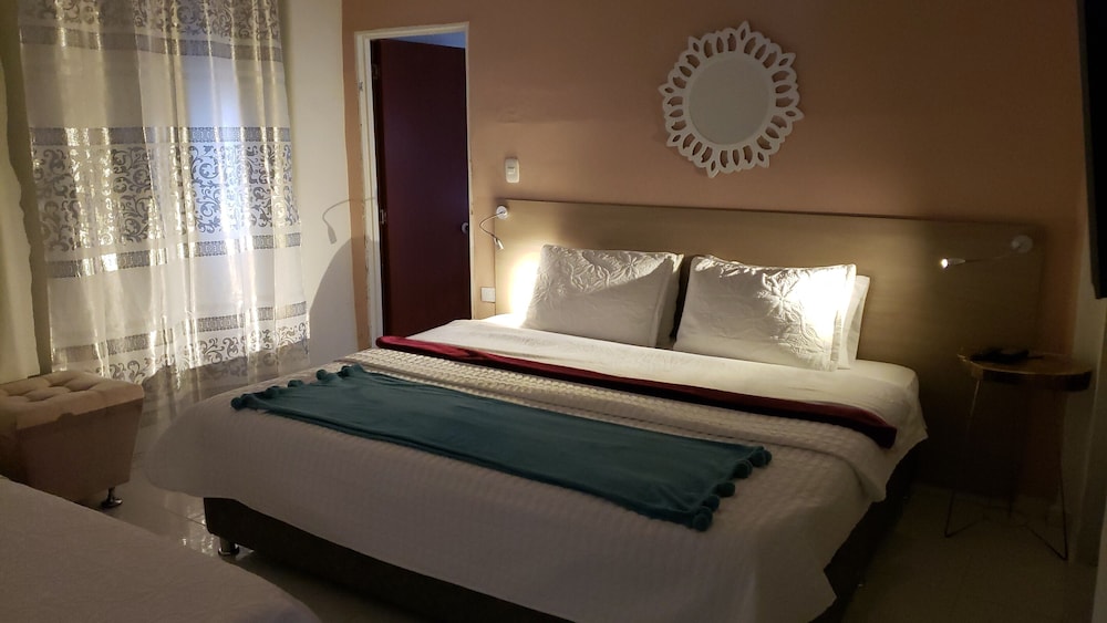 Honeymoon Double Room, 1 King Bed photo 1