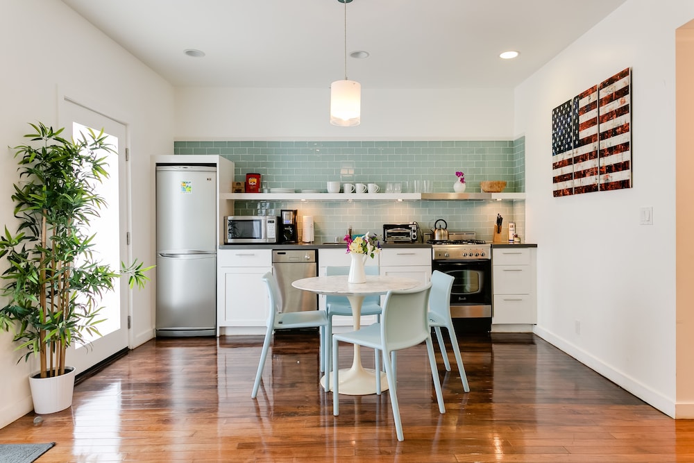 Superior Condo, 2 Bedrooms photo 2