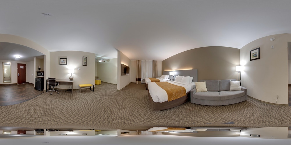 Suite, 1 King Bed with Sofa bed, Accessible, Non Smoking photo 3