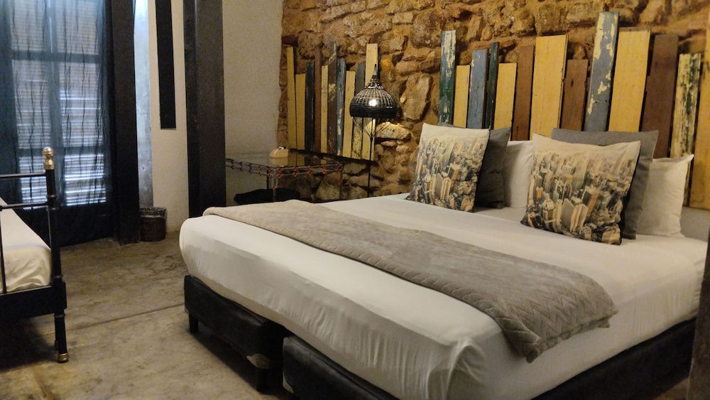Deluxe Internal View with sofa bed photo 1