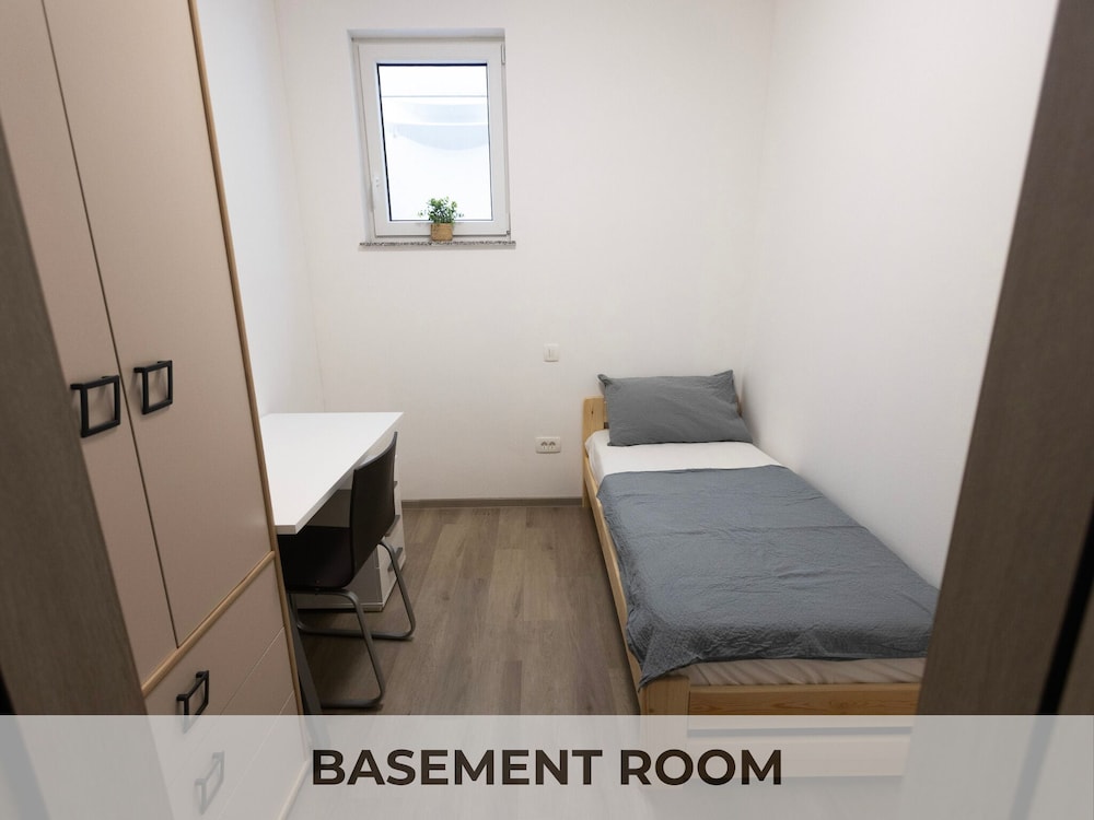 Economy Single Room, 1 Twin Bed, Non Smoking, Shared Bathroom