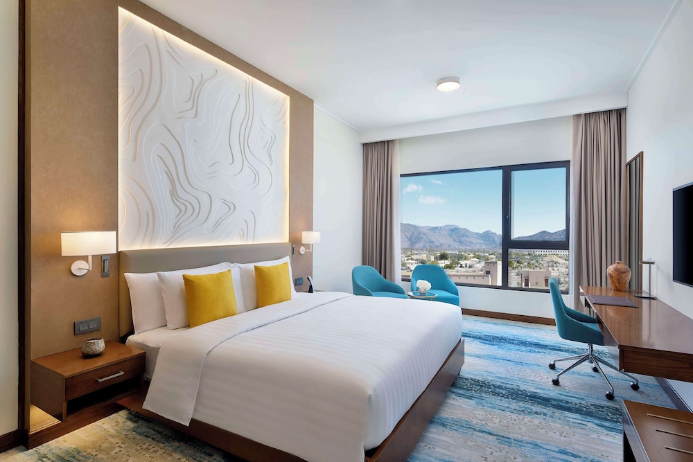 Suite, 1 Bedroom - Photo 1