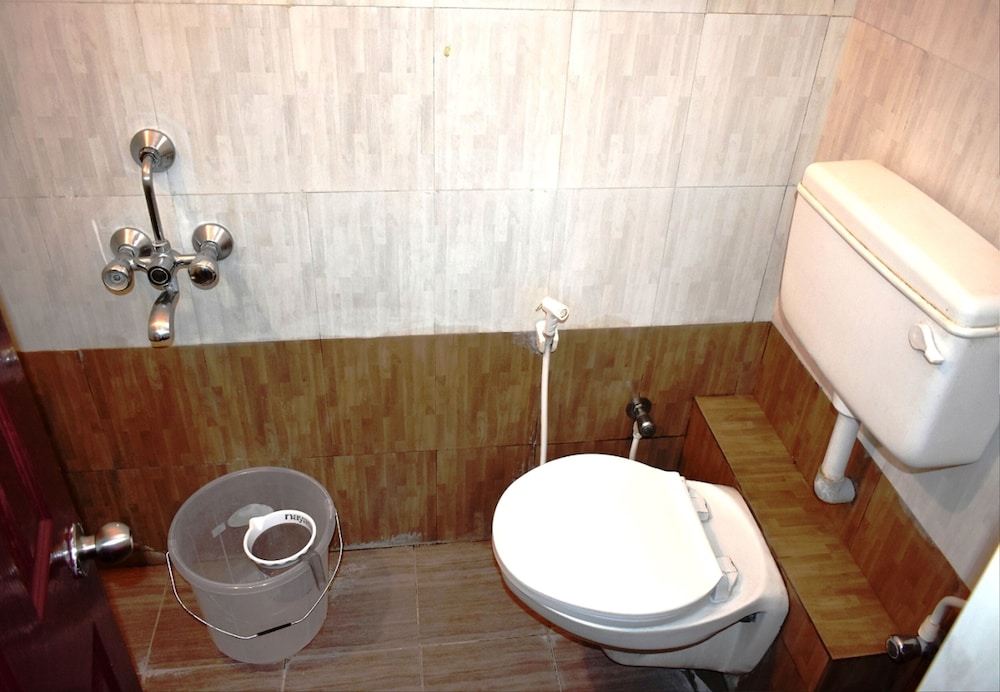 Standard Room (Non AC) photo 3