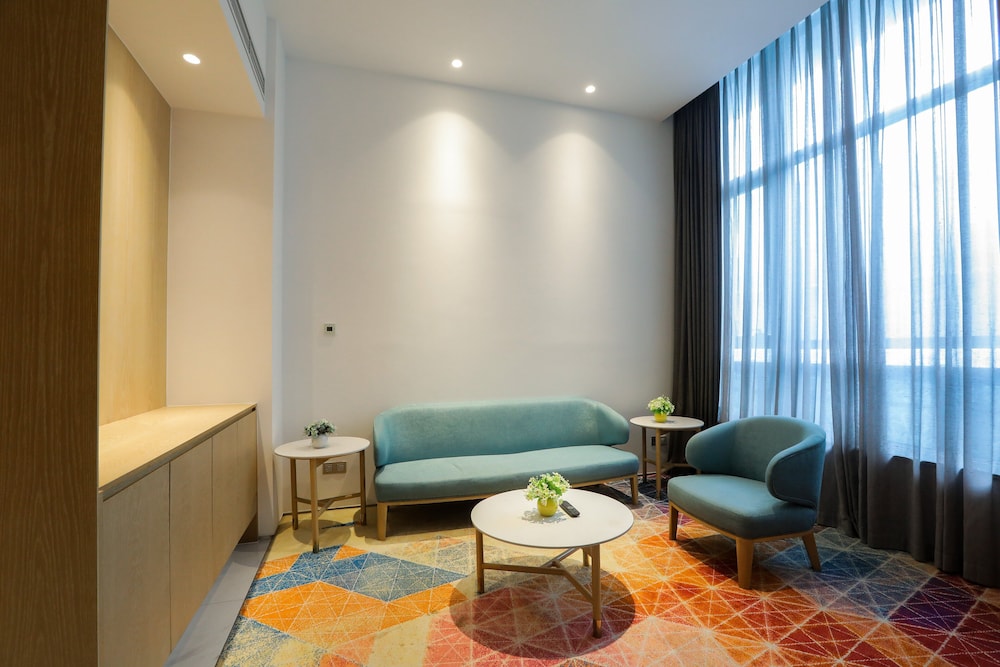Suite (Additional Living Area)