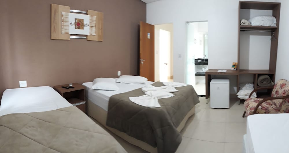 Family Quadruple Room, Multiple Beds photo 1