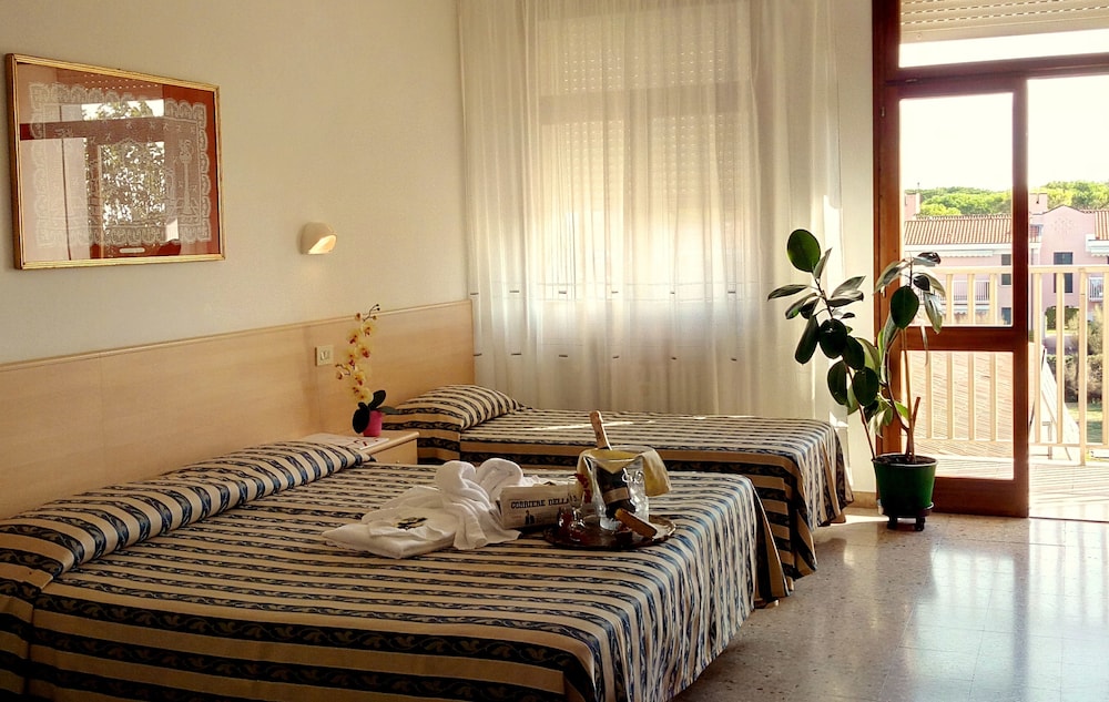 Classic Triple Room photo 3