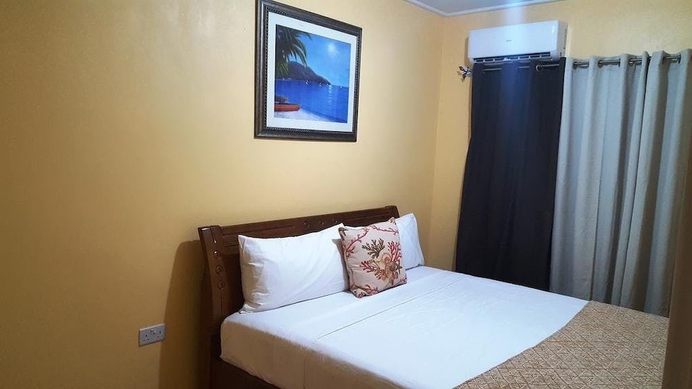 Standard Room, 1 King Bed photo 1