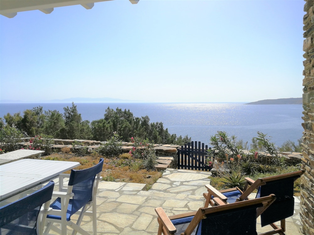 Villa, 2 Bedrooms, Sea View, Oceanfront photo 2