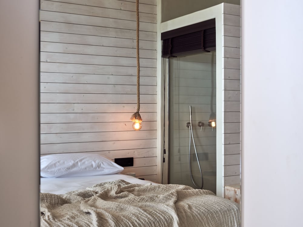 Executive Room with Sea View - Photo 3